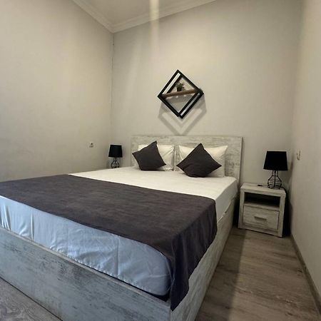 Hotel Menua Єреван Екстер'єр фото