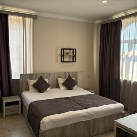 Hotel Menua Єреван Екстер'єр фото
