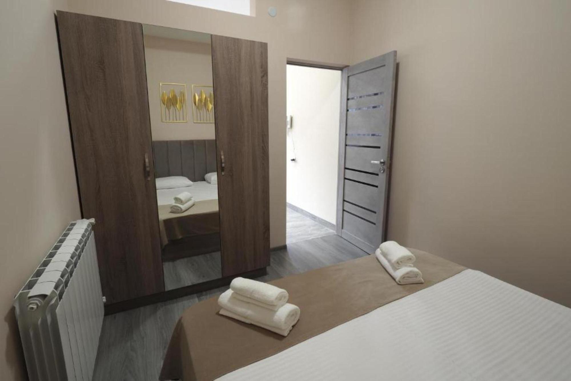 Hotel Menua Єреван Номер фото