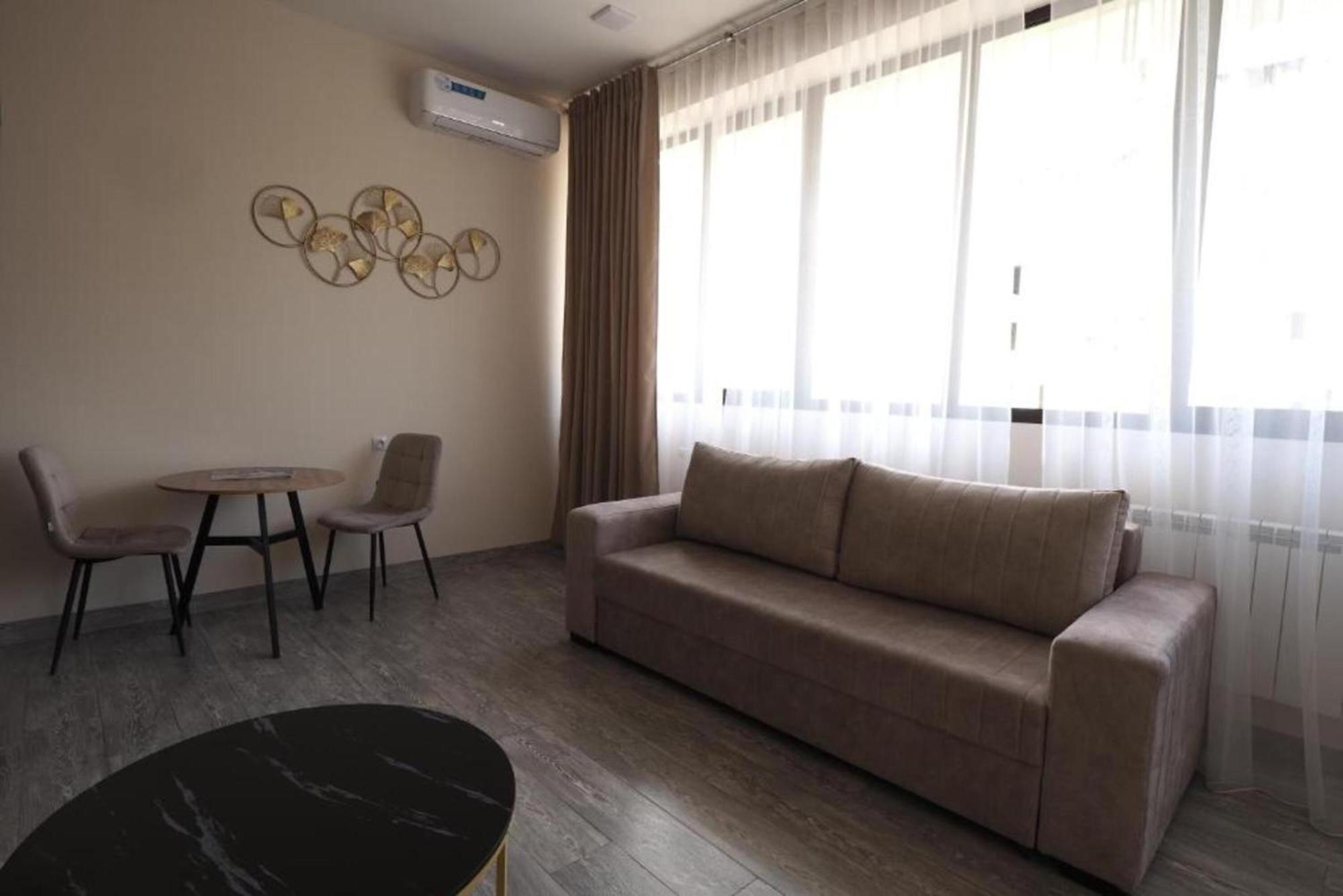 Hotel Menua Єреван Номер фото