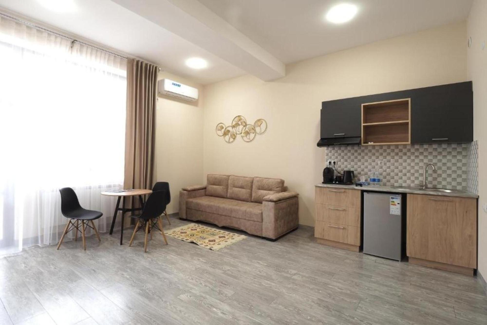 Hotel Menua Єреван Номер фото